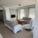 度假居 Leamarin